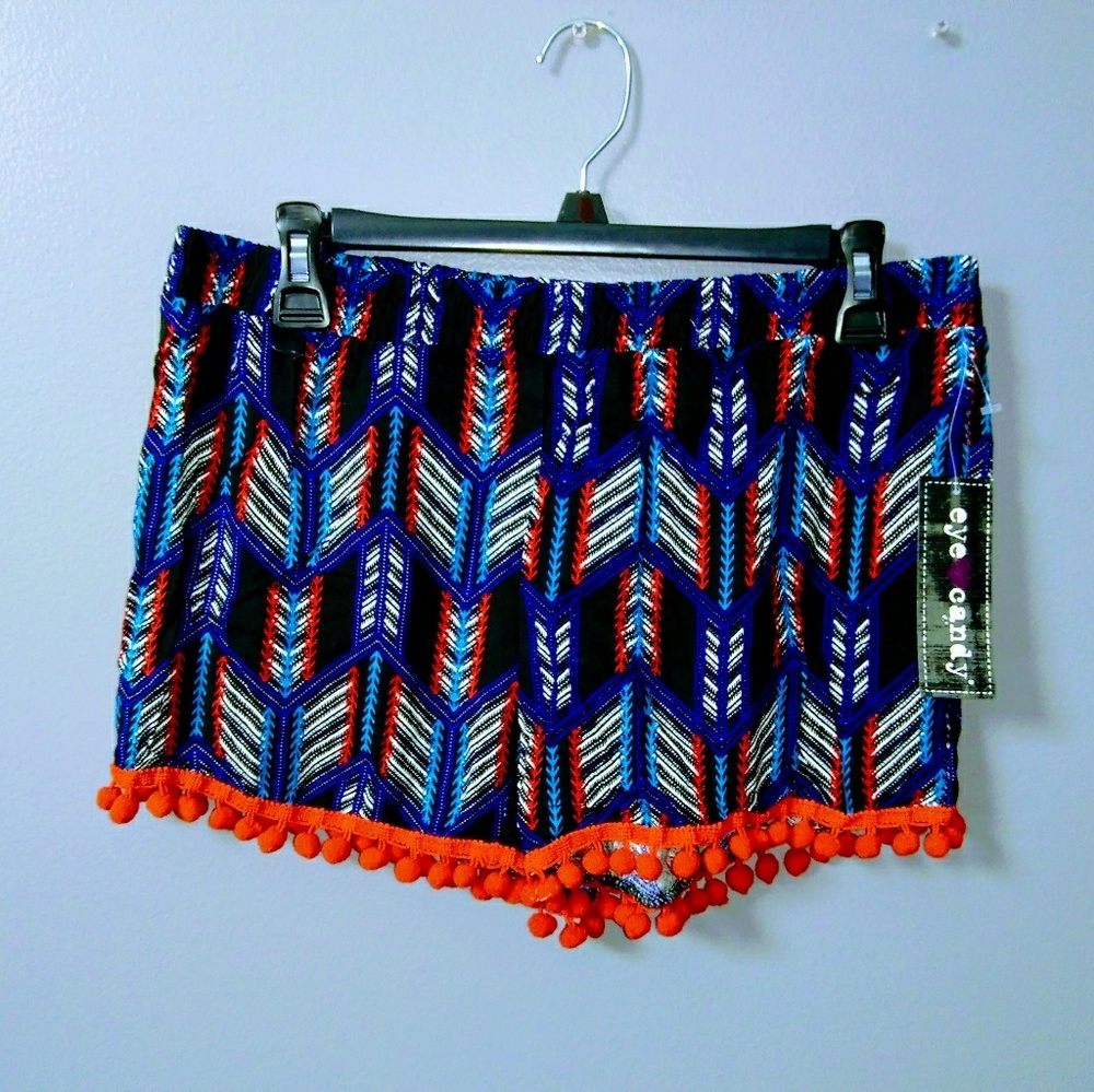 NWT Medium Black, Red, Blue & White Pom Pom Short
